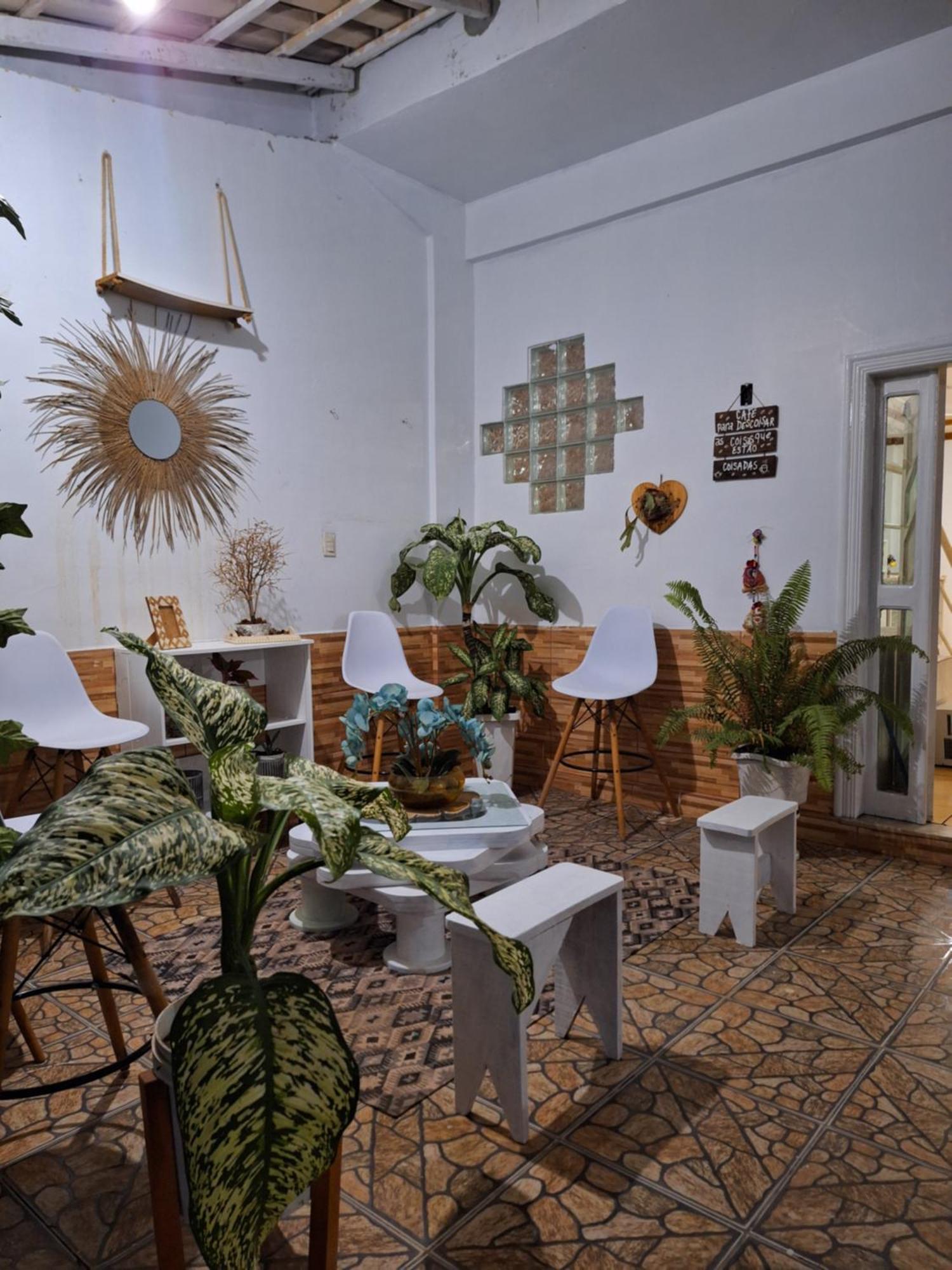 Quarto Triplo Com Banheiro Em Pousada E Restaurante Manaus Dış mekan fotoğraf