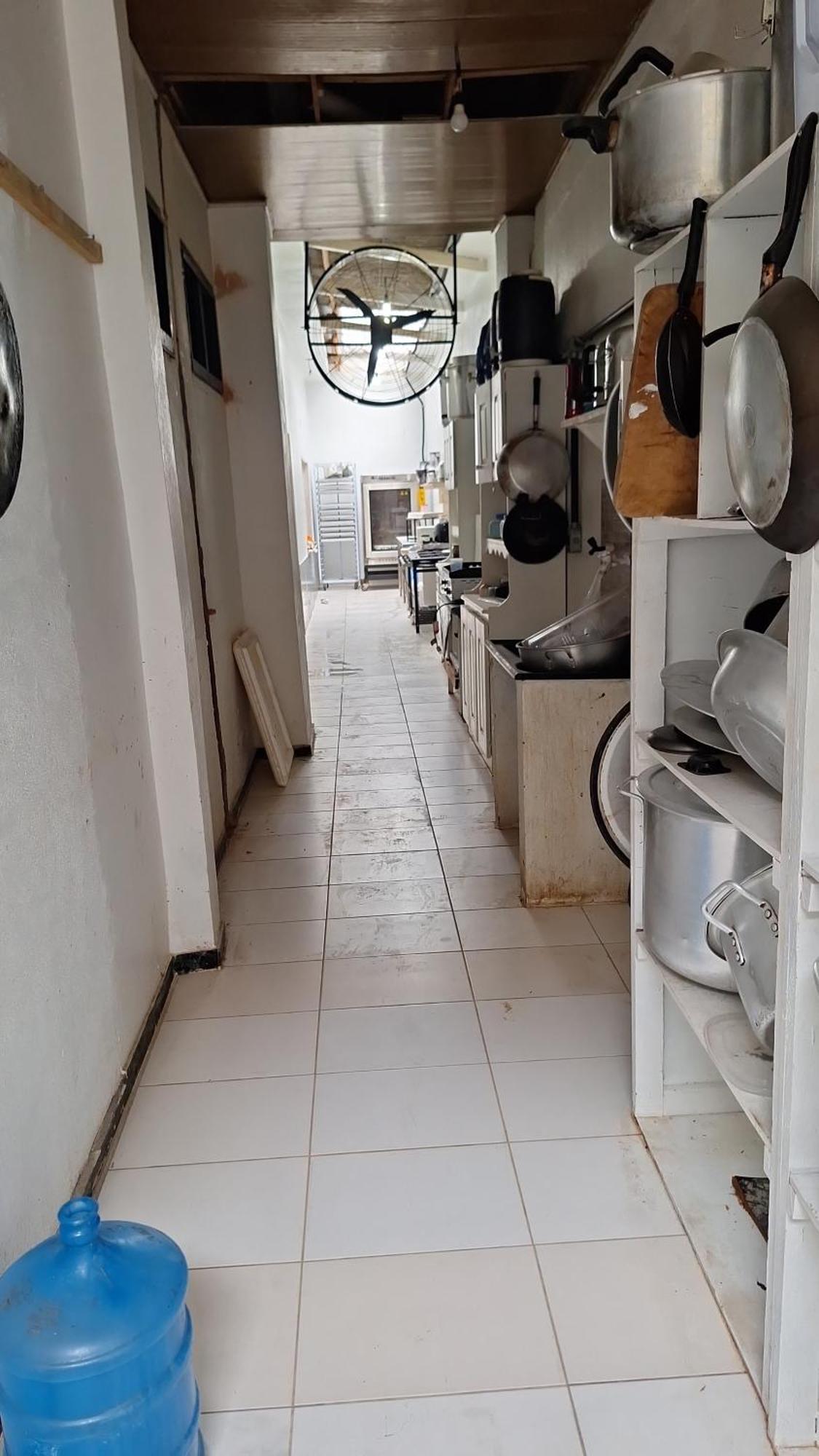 Quarto Triplo Com Banheiro Em Pousada E Restaurante Manaus Dış mekan fotoğraf