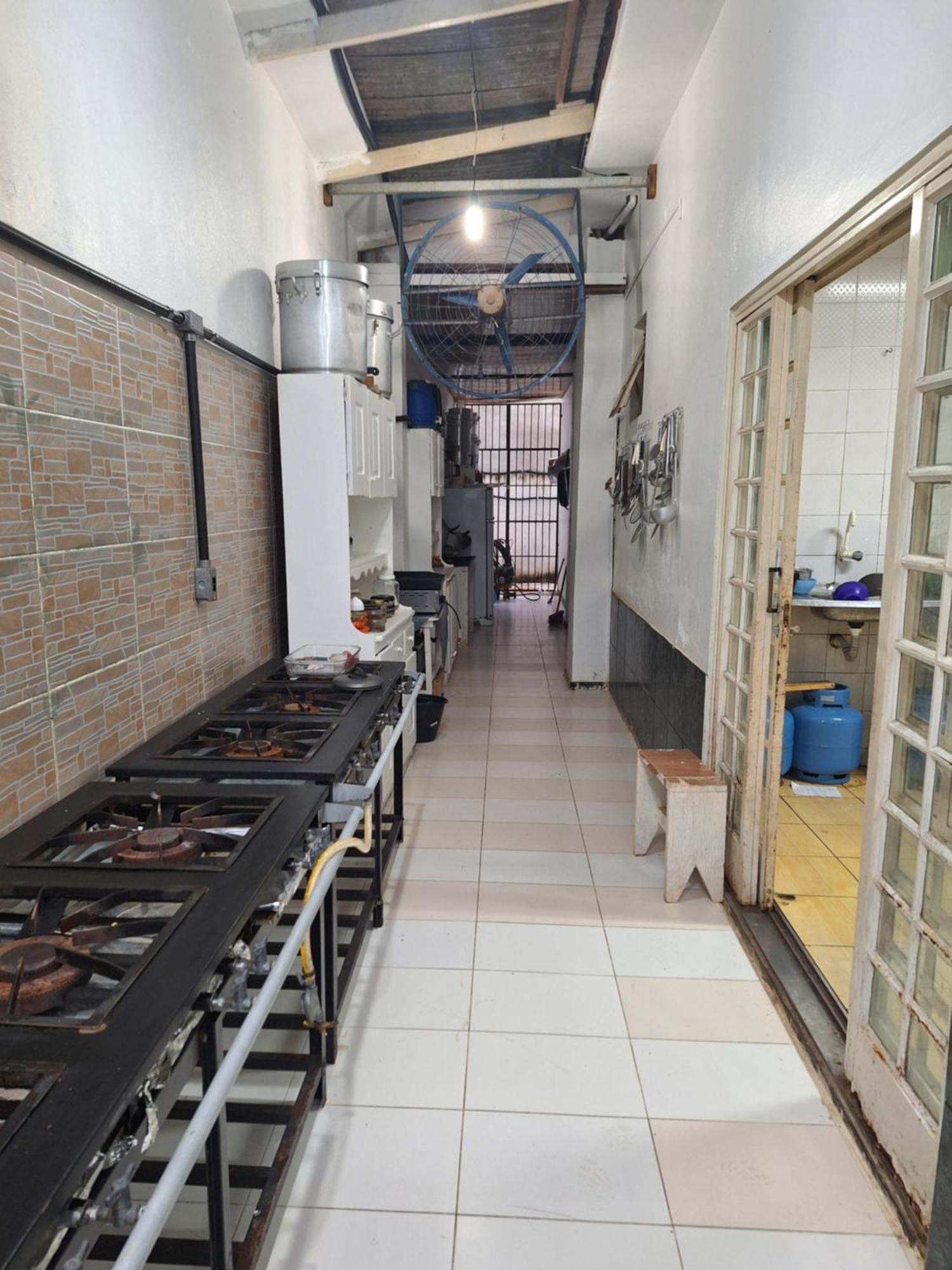 Quarto Triplo Com Banheiro Em Pousada E Restaurante Manaus Dış mekan fotoğraf
